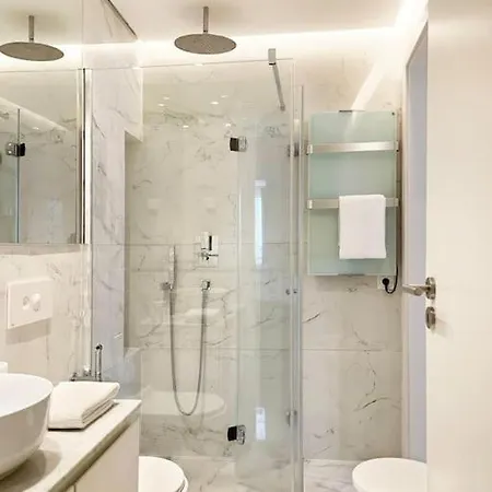 Charming Lapa With A Private Patio *