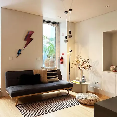 Appartamento Charming Lapa With A Private Patio Lisbona