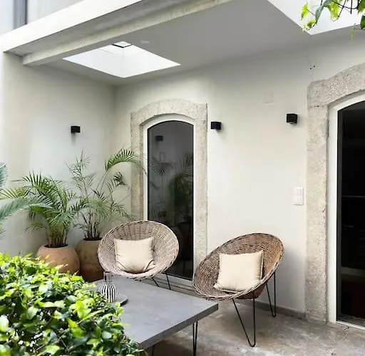 Charming Lapa With A Private Patio * Lissabon