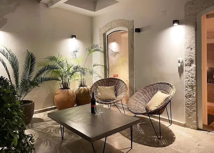 Διαμέρισμα Charming Lapa With A Private Patio Lisboa